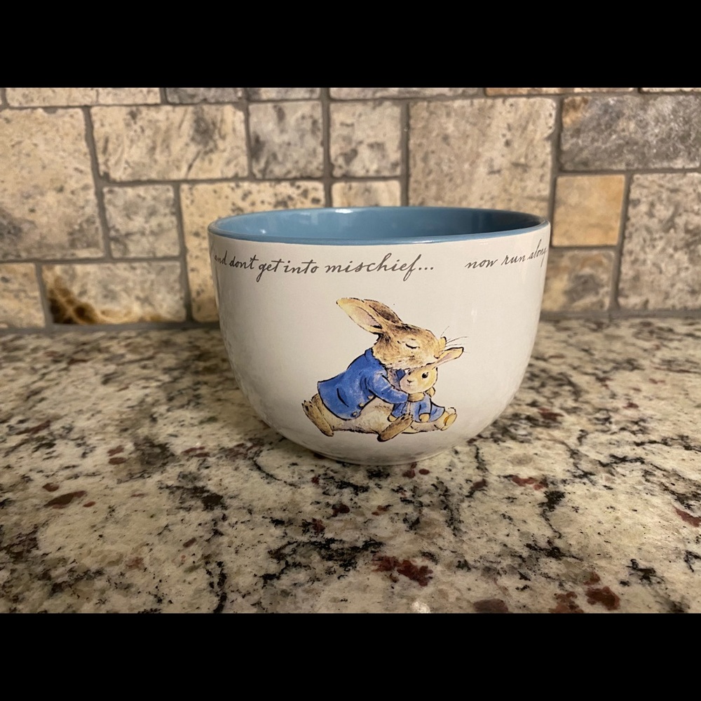 New Peter Rabbit Beatrix Potter Large Mug
